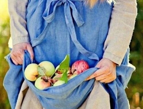 A garota das maçãs